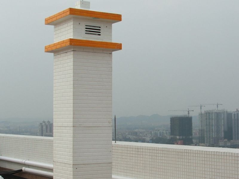 煙囪型美化天線